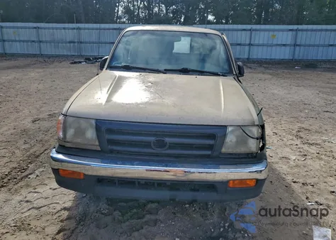 1998 Toyota Tacoma Xtracab z USA, uszkodzony, nr VIN 4TAVL52N9WZ018435